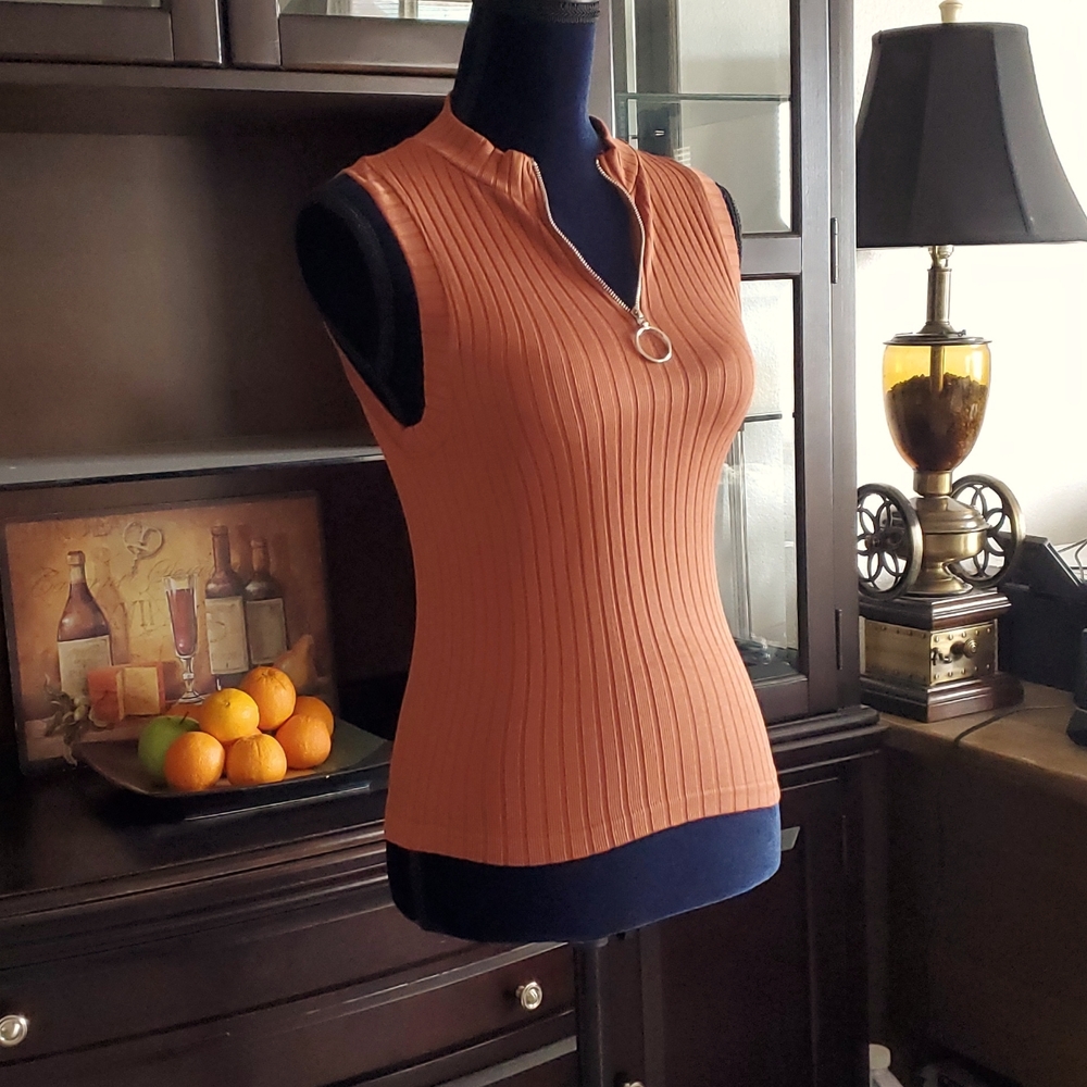 Rust stretchy top